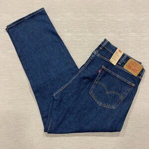 Levis 505 Jeans Mens 40 x 32 Straight Leg Regular Fit Medium Wash Denim Pants